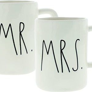 Rae Dunn  Coffee Mug Set Mr & Mrs